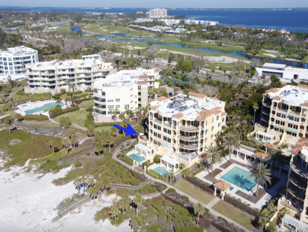Ultra Posh South end Condo with Private Pool and Spa